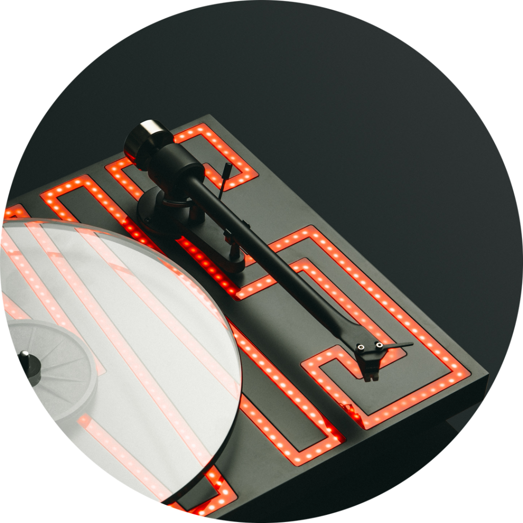 Pro-Ject Elvis Turntable Schwarz Rot