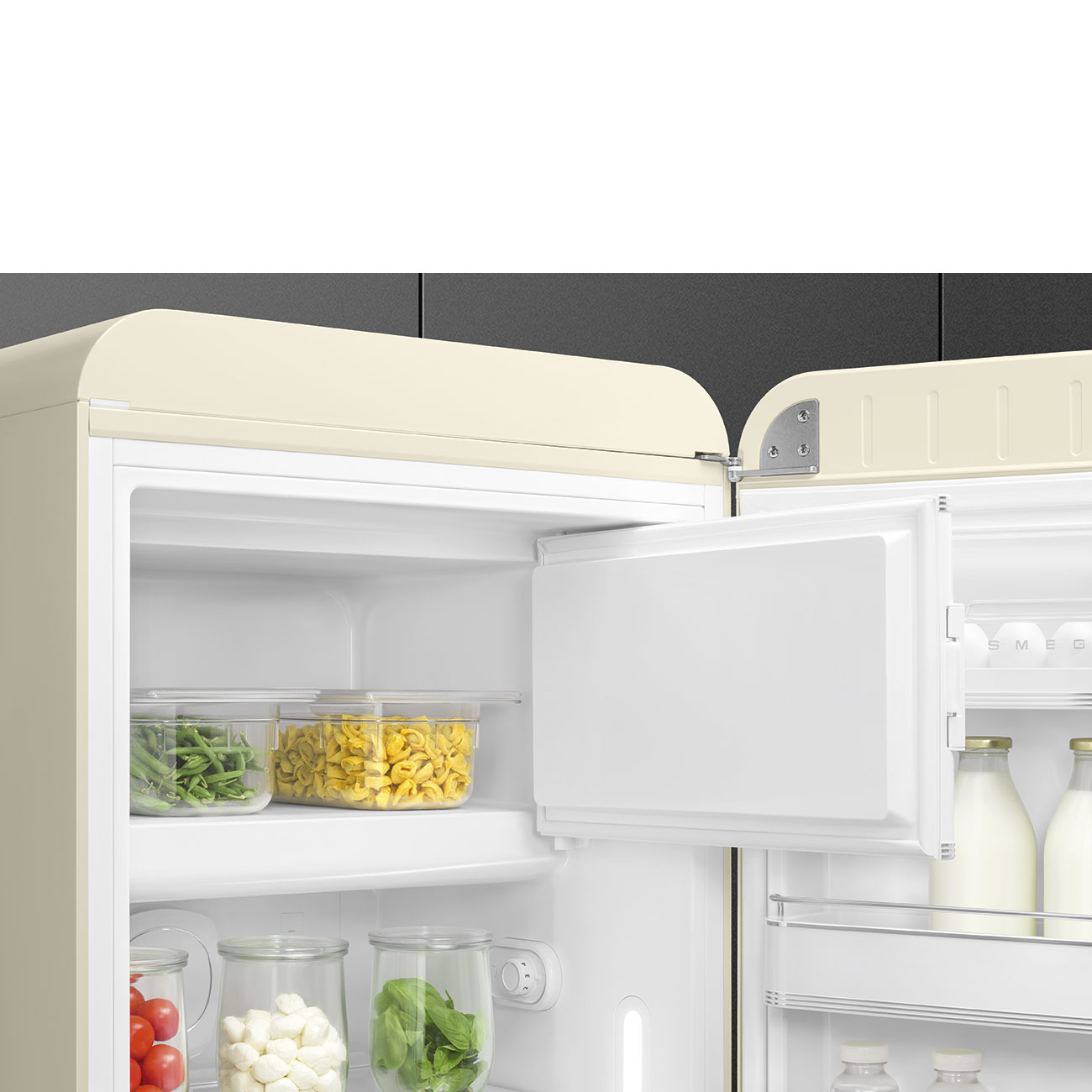 Smeg FAB28RCR5 Kühlschrank Rechtsanschlag Creme 50`s Style
