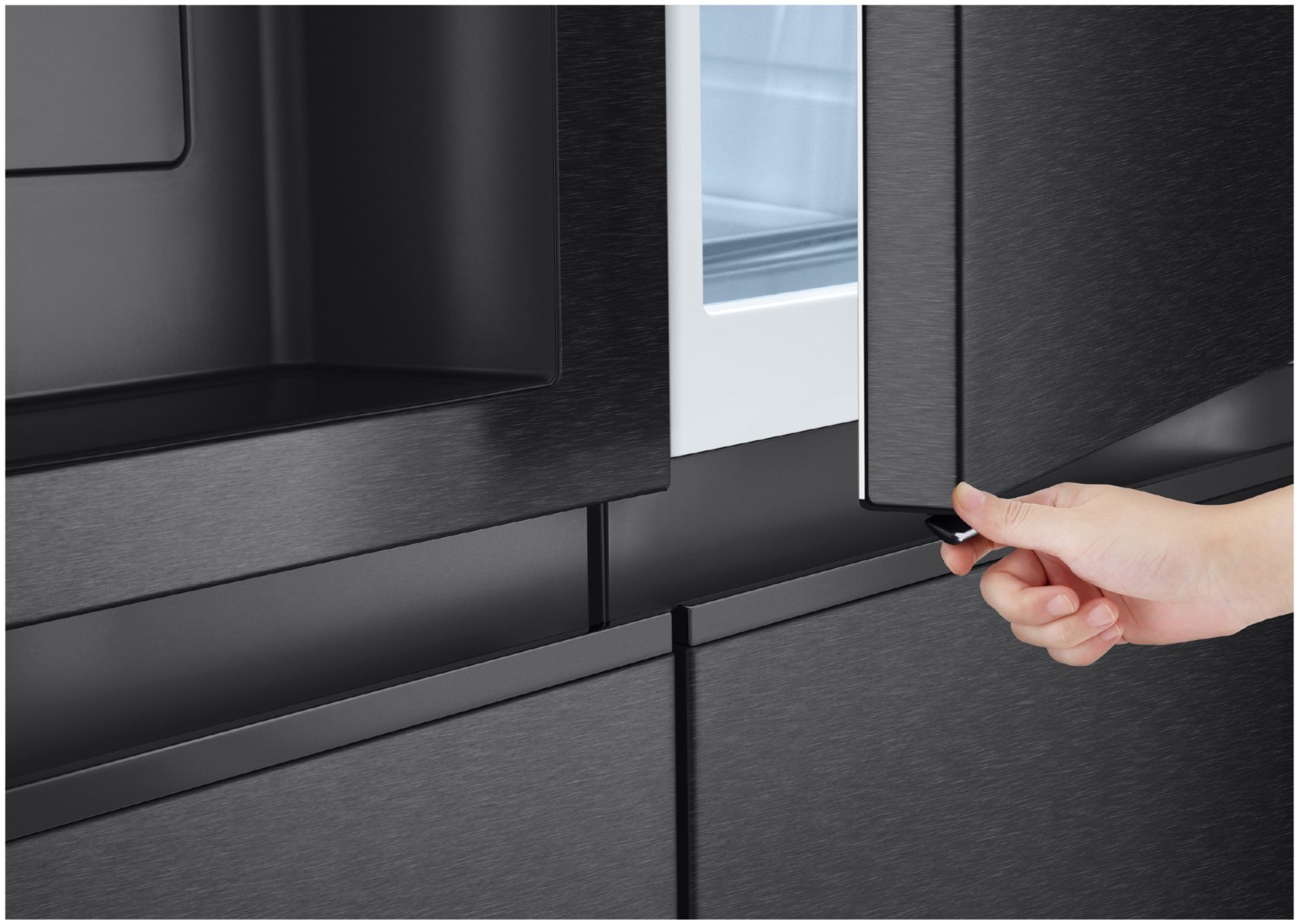 LG GSJE81EPBD Side by Side matte black EEK: D, 628L, Wassertank