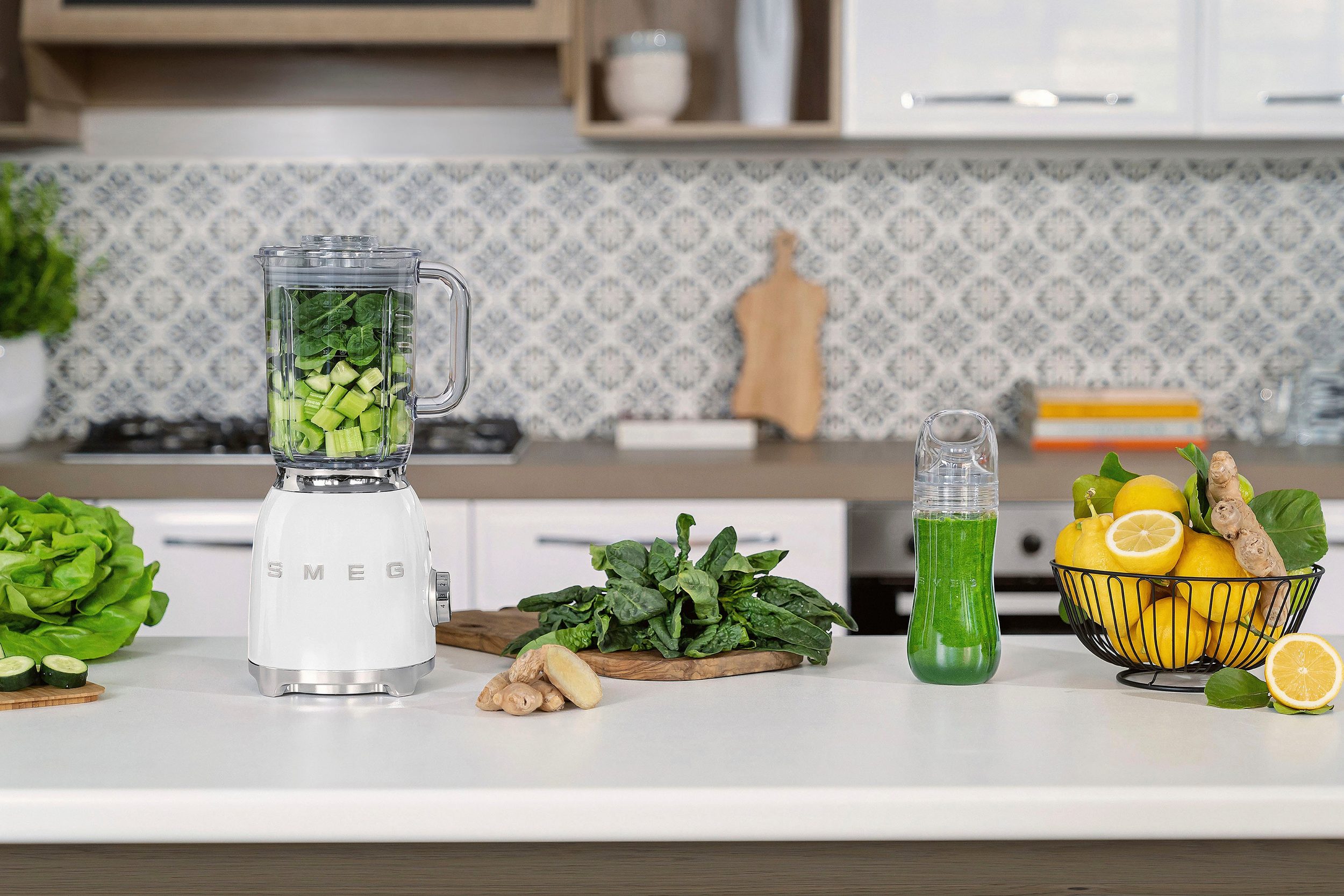 Smeg BLF03WHEU Standmixer Weiß 50s Style Jubiläumsaktion - 60 Monate Geräteschutz