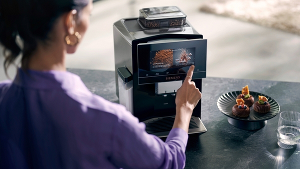 Siemens TQ905DF9 Kaffeevollautomat EQ900 Schwarz