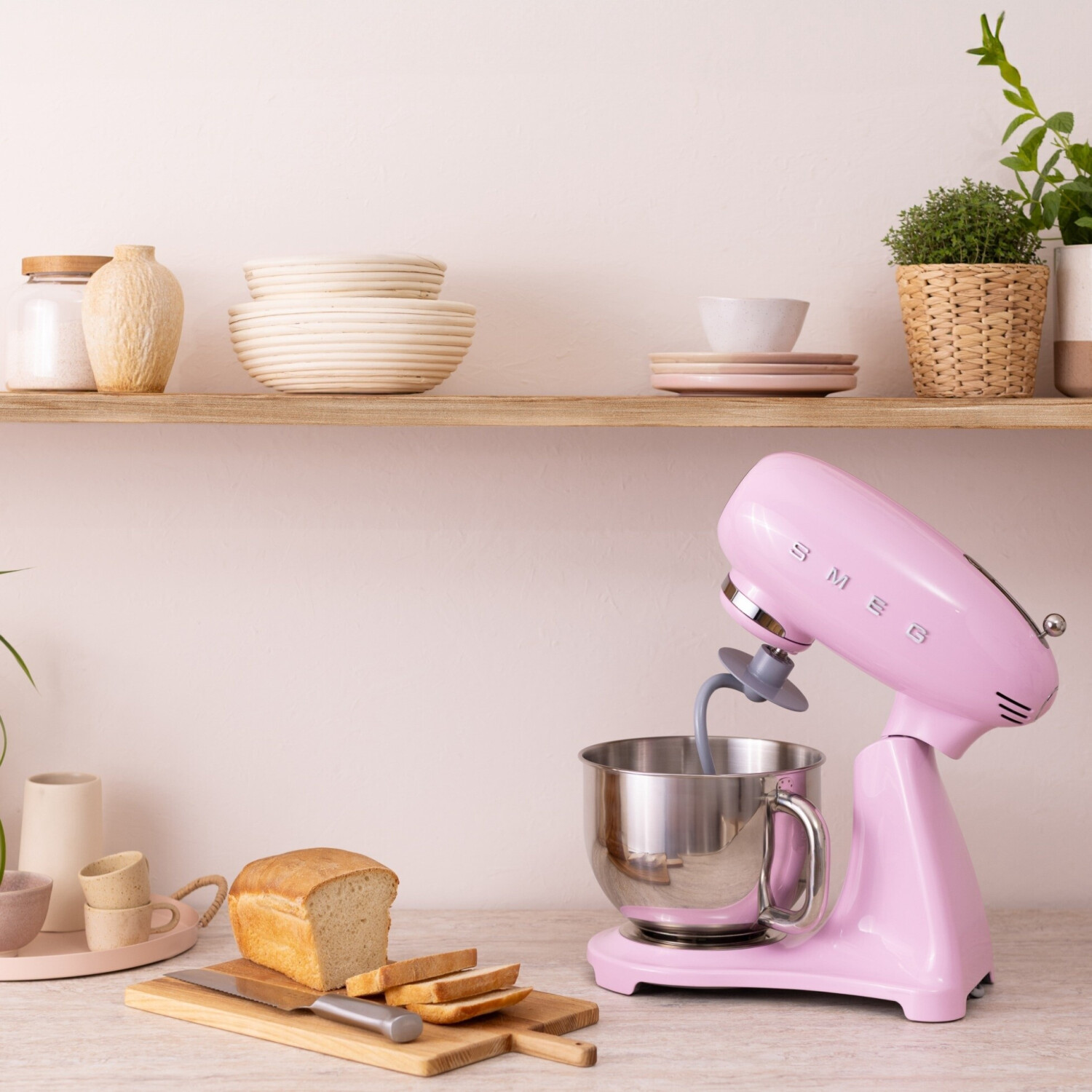 Smeg SMF05PKEU Küchenmaschine 50s Style CadillacPink,2026 Modell Jubiläumsaktion-60 Monate Geräteschutz
