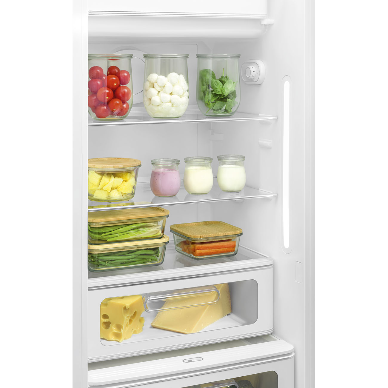 Smeg FAB28LCR6 Kühlschrank Linksanschlag Creme 50`s Style, 2026 Modell, EEK: C