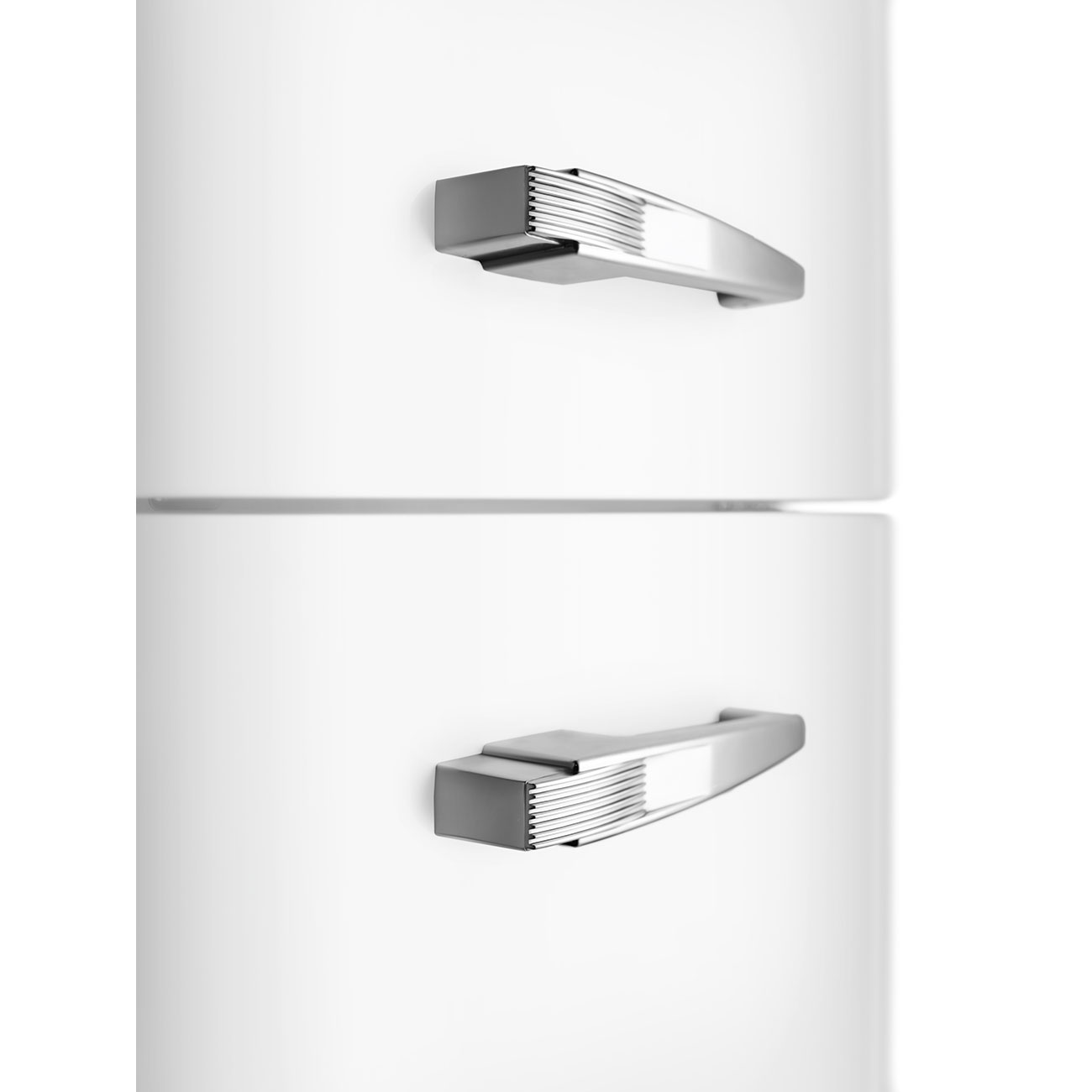 Smeg FAB30RWH5 Kühl-/Gefrierkombination Rechtsanschlag Weiß 50s Style, EEK: D