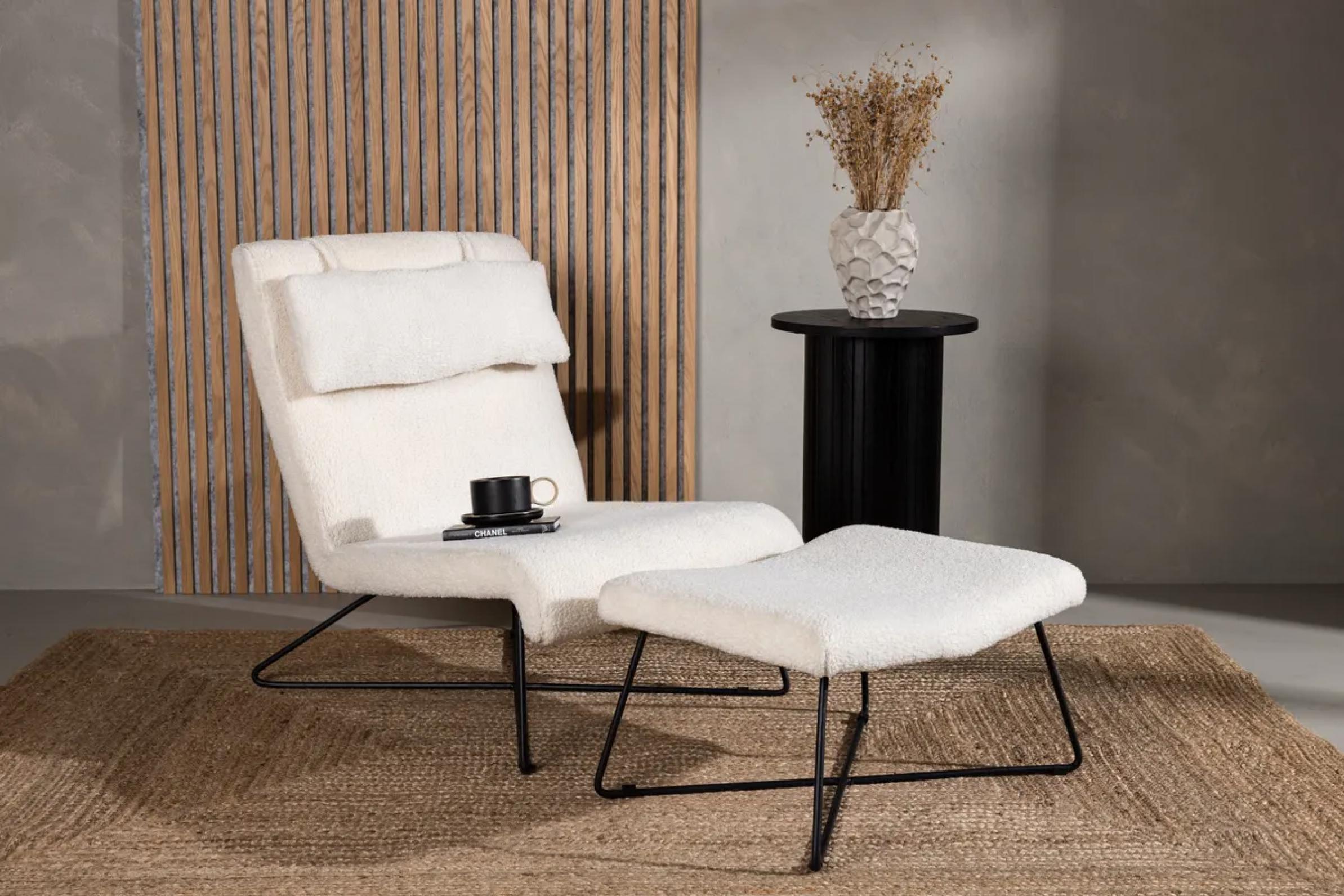 Venture Design Laconia Loungesessel weiß mit Hocker & Kissen