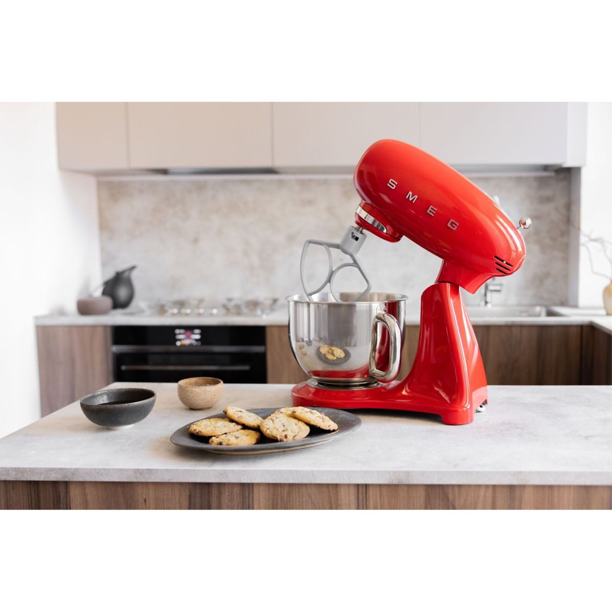 Smeg SMF05RDEU Küchenmaschine 50s Style Rot,2026 Modell Jubiläumsaktion-60 Monate Geräteschutz