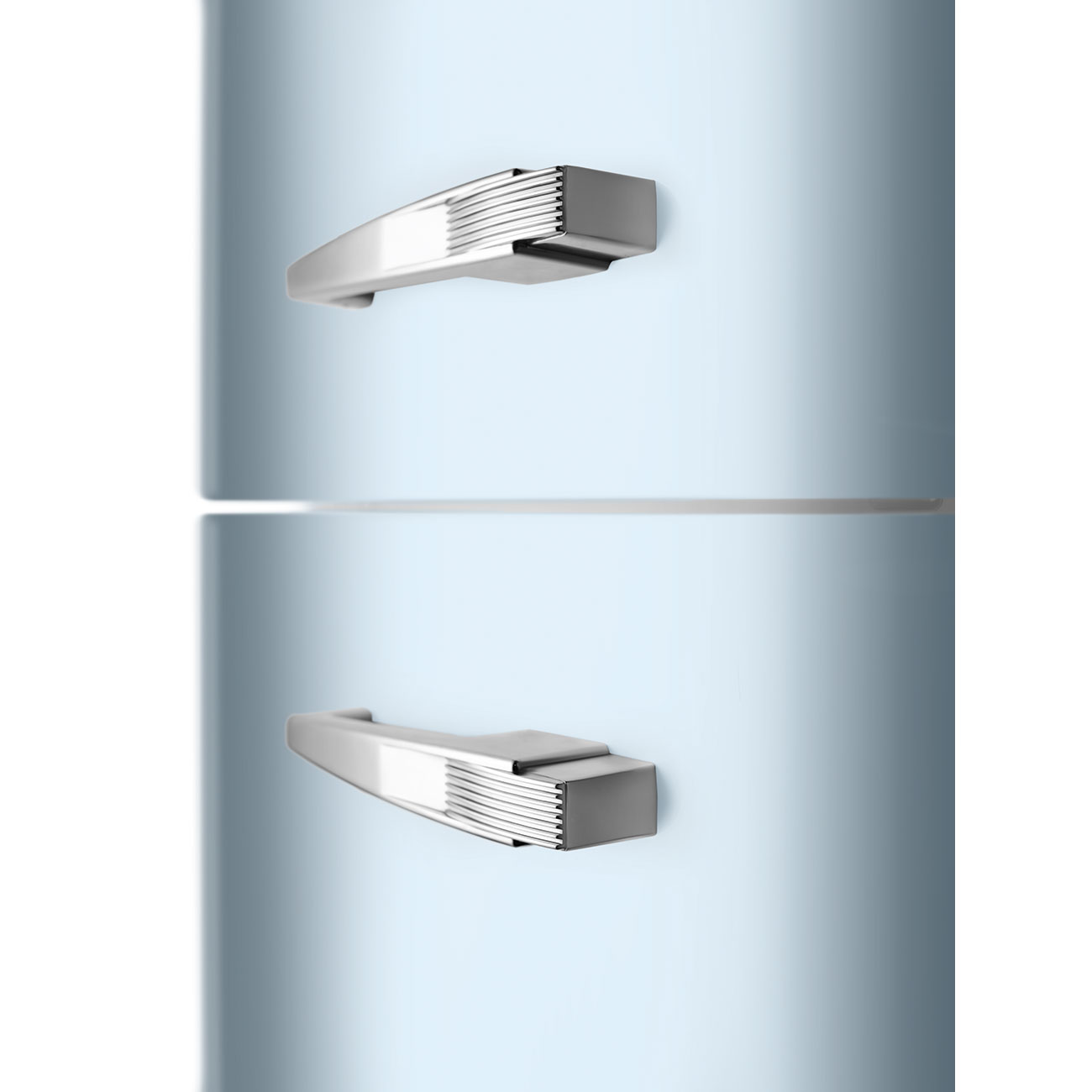 Smeg FAB30LPB5 Kühl-/Gefrierkombination Linksanschlag Pastellblau 50s Style, EEK: D
