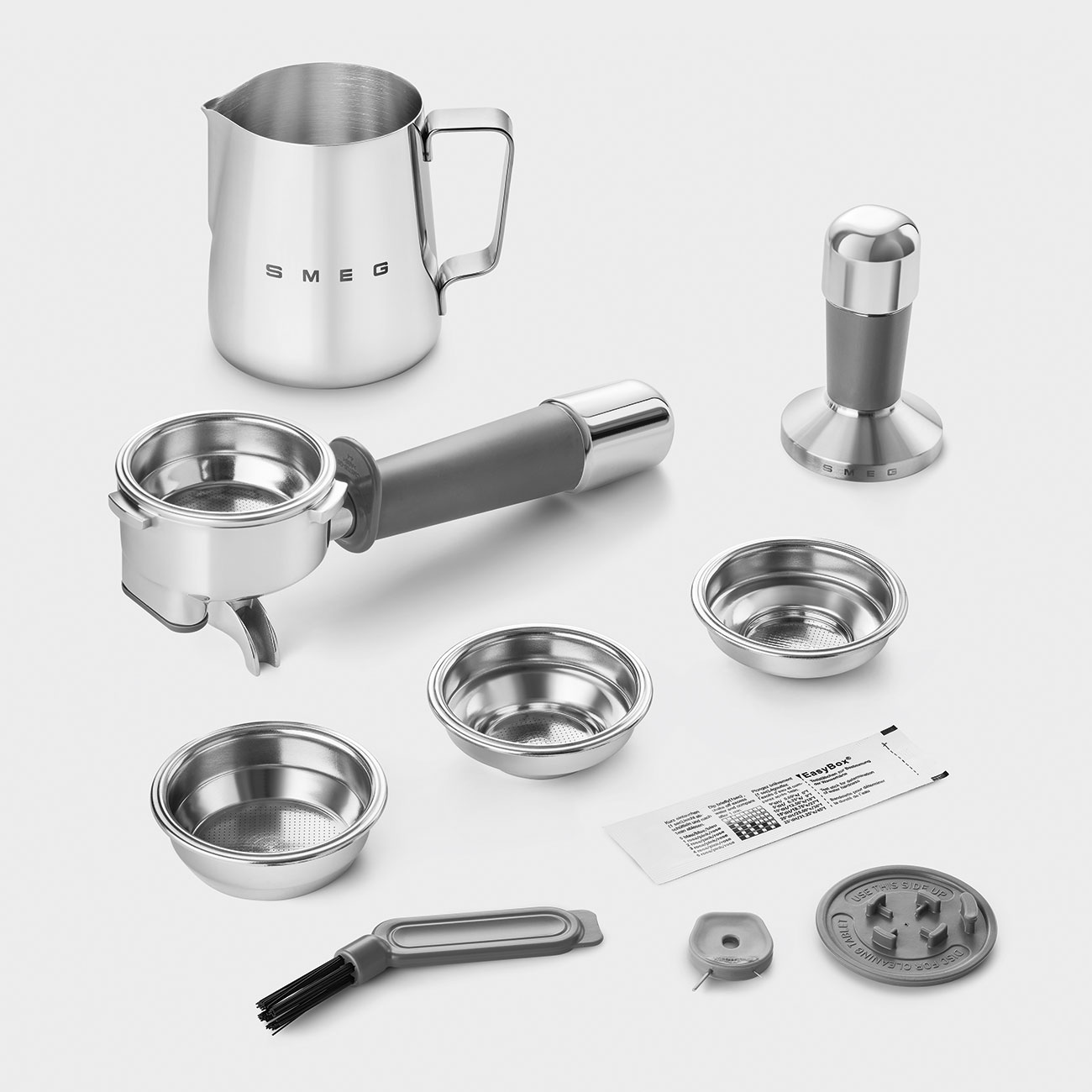 Smeg EGF03RDEU Espressomaschine mit Mahlwerk rot