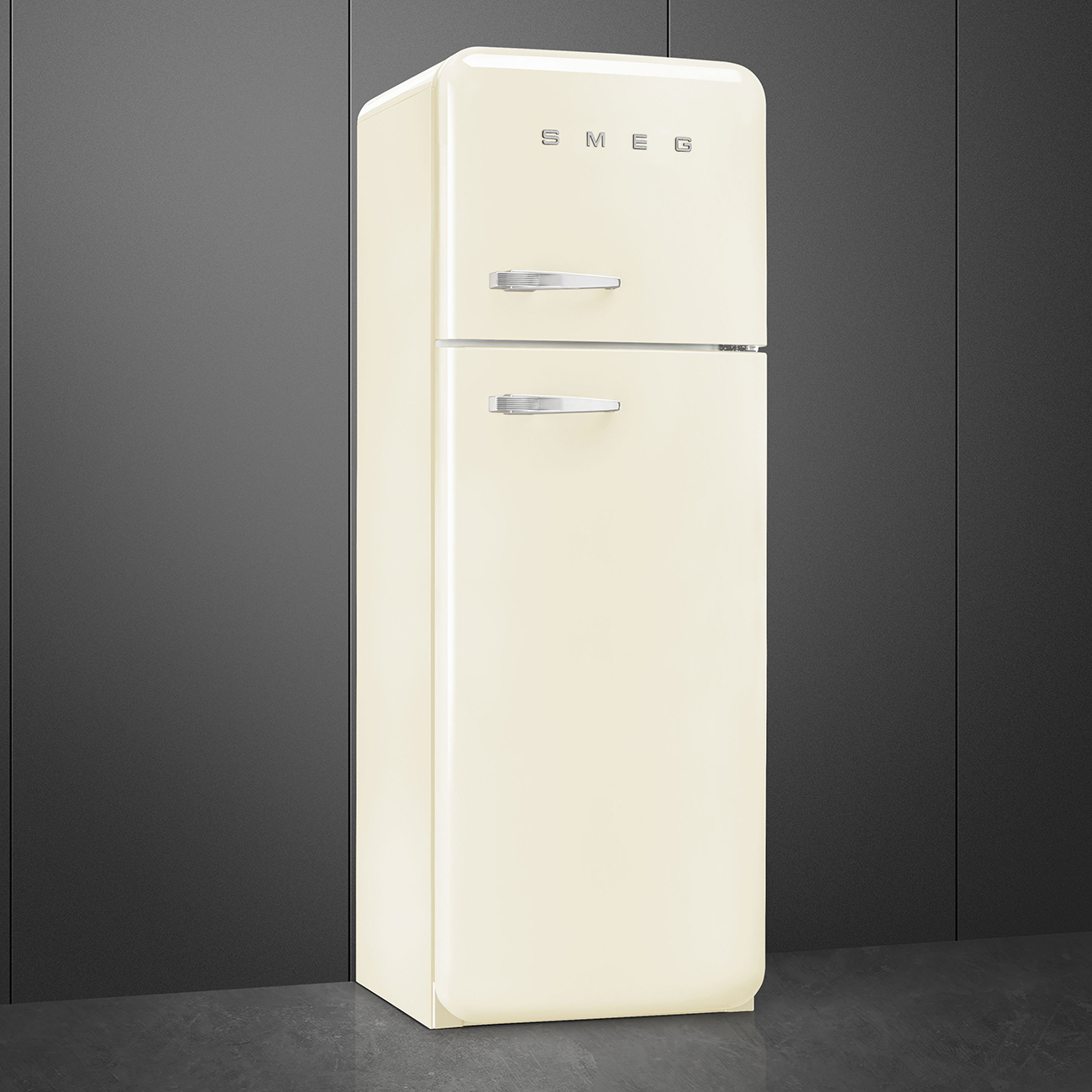 Smeg FAB30RCR5 Kühl-/Gefrierkombination Rechtsanschlag creme 50s Style, EEK: D