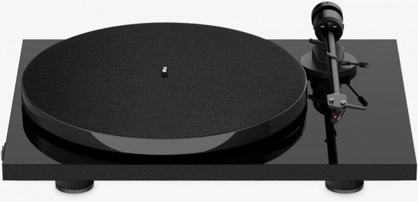 Pro-Ject E1 schwarz Voreingestellter Ortofon OM 5E Tonabnehmer